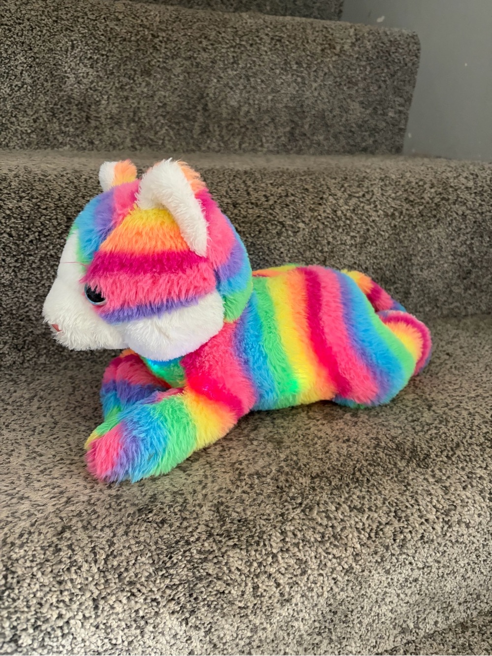 Plush Rainbow Light Up Cat - Picture 2 of 3